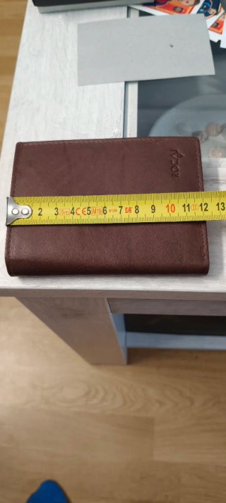 Cartera de cuero artesanal