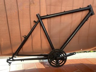 Cuadro Bicicleta Negro Mate con Triplato Shimano
