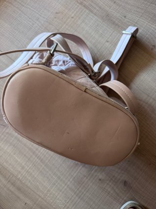 Mochila Pull&Bear rosa acolchada