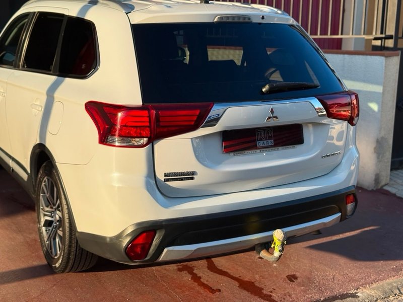 Mitsubishi Outlander 220 DI-D Motion 4WD 2016, foto 14