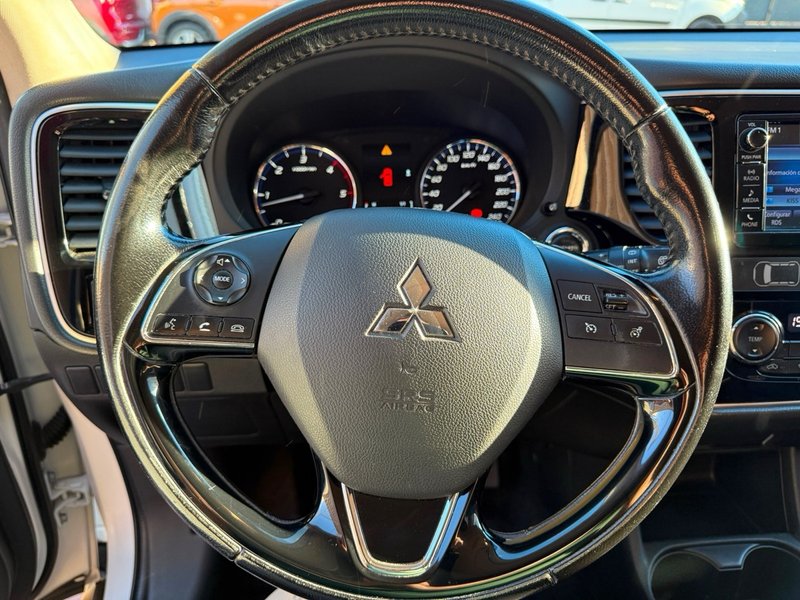 Mitsubishi Outlander 220 DI-D Motion 4WD 2016, foto 7