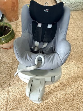 Silla de coche britax romer. De 0 a 18 kg