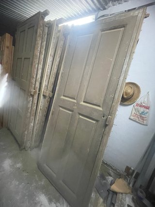 Puerta antigua de madera