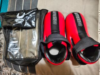 PACK GUANTES Y BOTINES MUGENDO