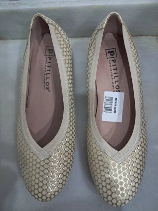 Zapatos Pitillos Beige/Oro Talla 38