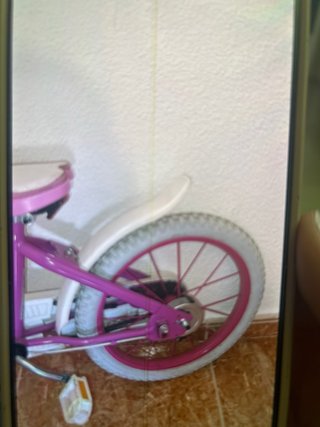 Bicicleta de niña rosa