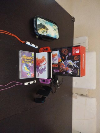 Nintendo Switch OLED edizione limitata Pokémon