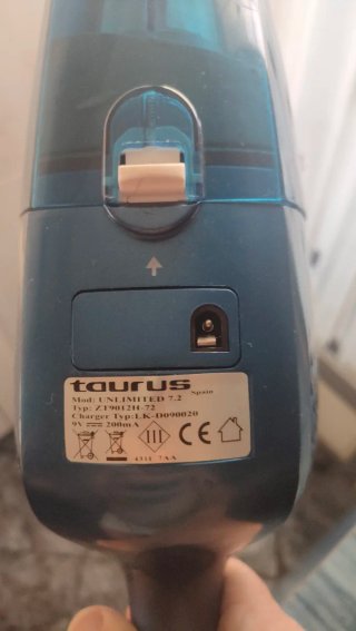 Aspirador de mano marca Taurus