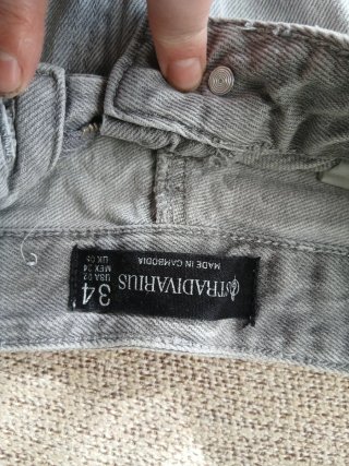 Lote 3 Pantalones Cortos Vaqueros Talla 32-34