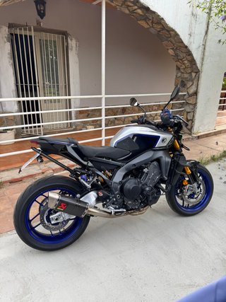 Yamaha MT-09 SP | Impecable | Extras Full (Akrapov