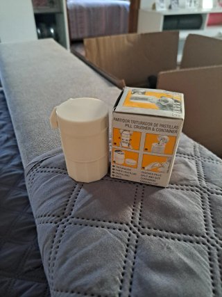 Partidor y triturador de pastillas