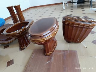 Conjunto Sanitarios Clasicos cerámica Marrón