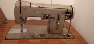 máquina Coser Wertheim con mueble y accesorios ori