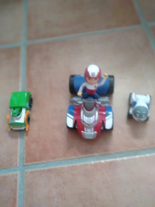 Autobús Patrulla y Figuras
