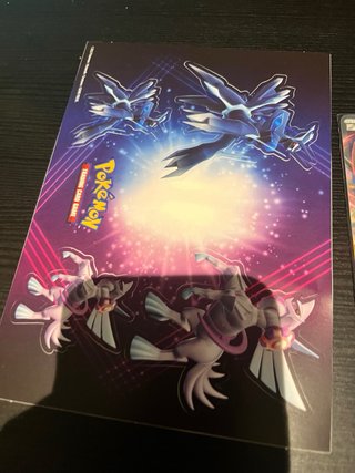 139 Cartas Pokémon + Lata Mega Charizard + 2 RR