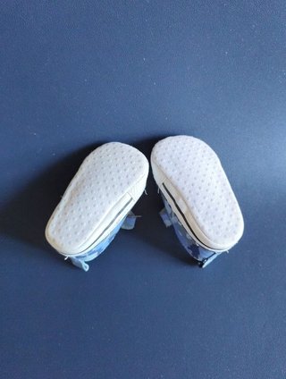 Zapatillas bebé camuflaje azul talla 16