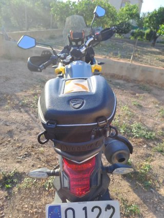 Voge 300 Rally Plata/Amarillo con muchos extras