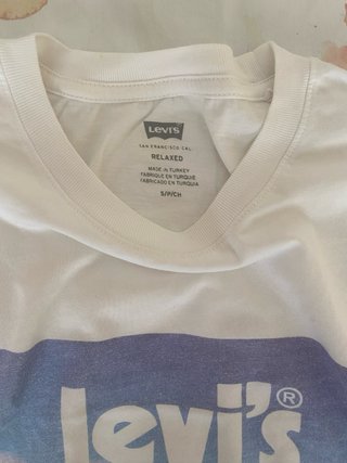 2 Camisetas Levi’s