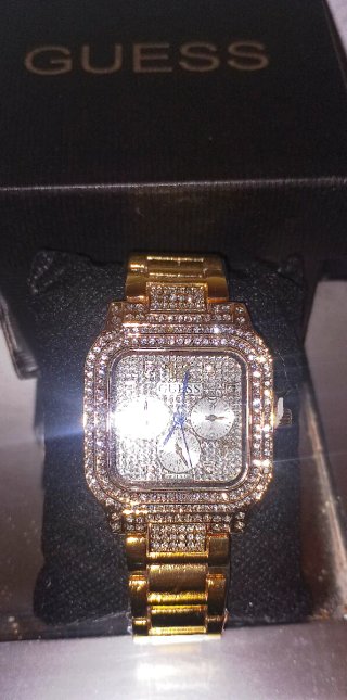 Reloj Guess Dorado y Plateado con Cristales