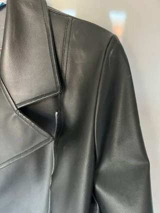 Chaqueta Polipiel Negra | Talla L | Buen Estado