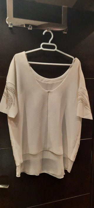 Blusa Zara tachuelas