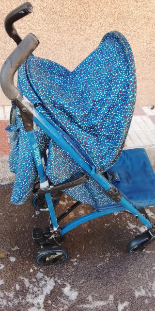 Silla de paseo Tuc Tuc azul estampado