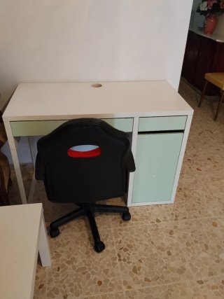 Mesa escritorio y silla gaming