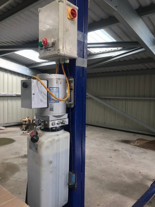 Elevador de 4 columnas para taller
