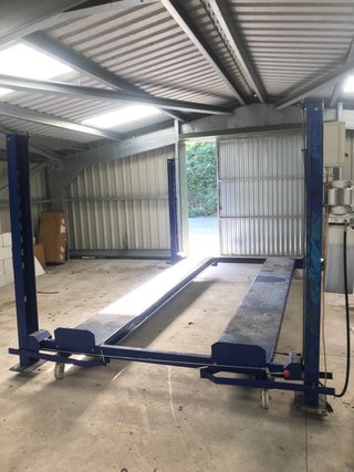 Elevador de 4 columnas para taller