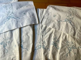 Juego sábanas antiguas bordadas