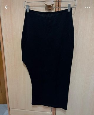 Falda larga negra