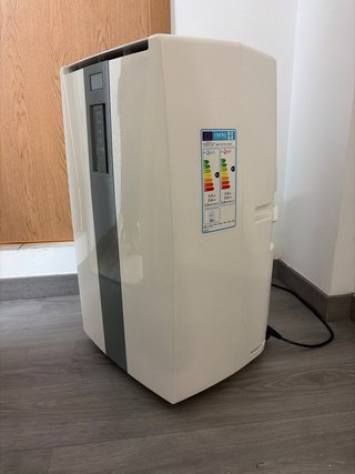 Aire Acondicionado Portátil DeLonghi Pingüino