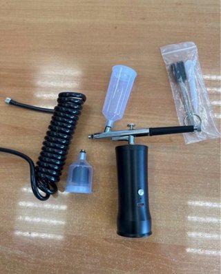Aerógrafo con compresor y accesorios