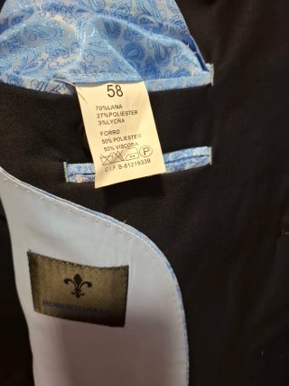 Traje de vestir negro