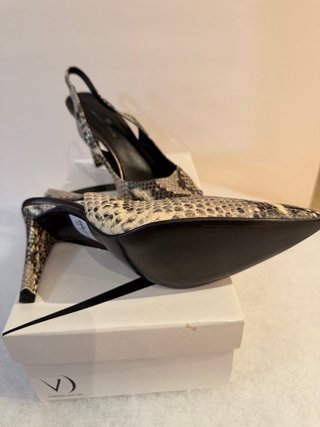 Zapatos Gloria Ortiz tacón piel serpiente