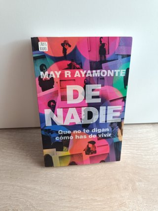 Libro De Nadie - May R. Ayamonte