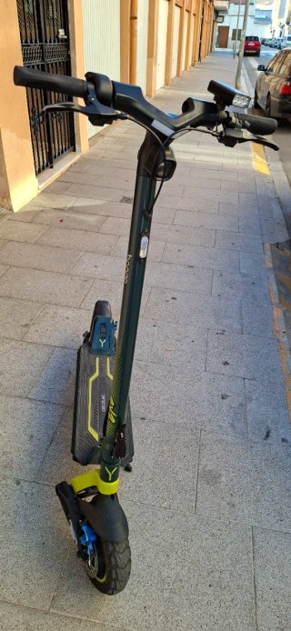 Patinete Cecotec Bongo Y 85
