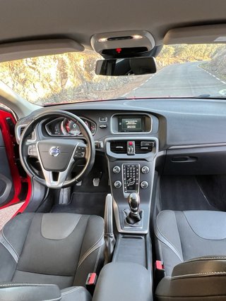 Volvo V40 2014