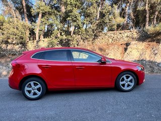 Volvo V40 2014