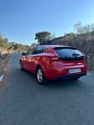 Volvo V40 2014