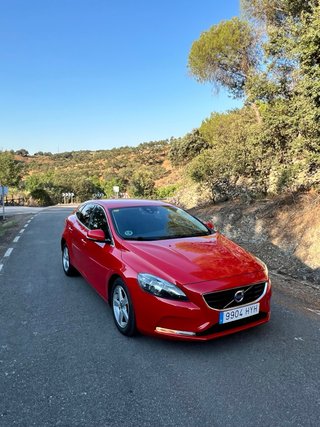 Volvo V40 2014
