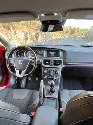 Volvo V40 2014