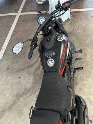 Moto um renegade 125cc