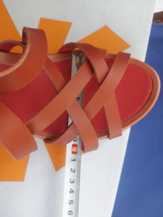 Sandalias de piel color rojo talla 41