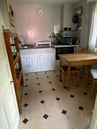 Se alquila habitación