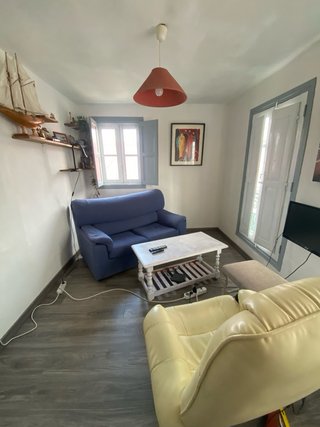 Se alquila habitación