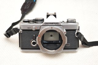 Olympus OM-2n Cámara Analógica (solo cuerpo)