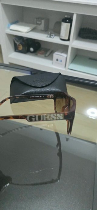 Gafas sol guess