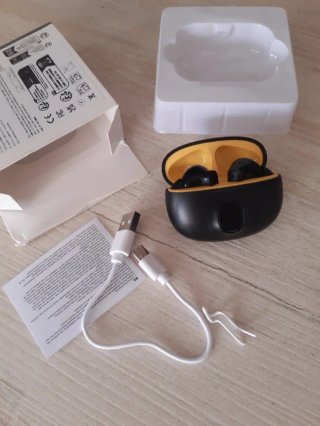 Auriculares inalámbricos bluetooth. Negros.