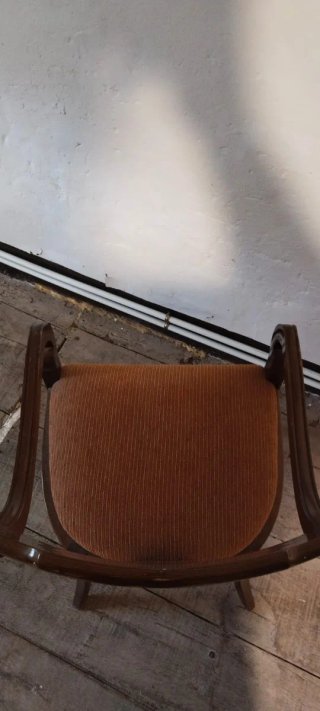 Butaca de fusta